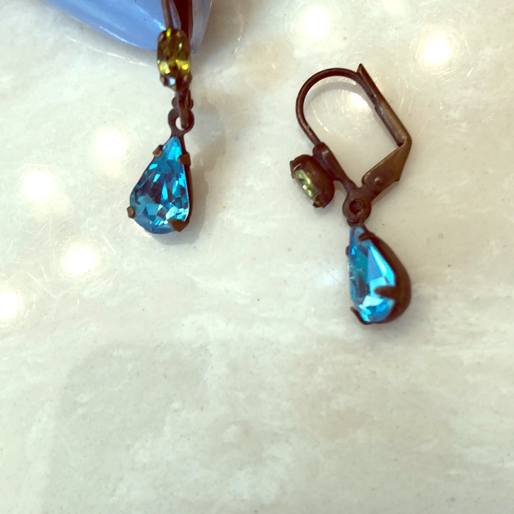 Sorelli sisters earrings in green and blue